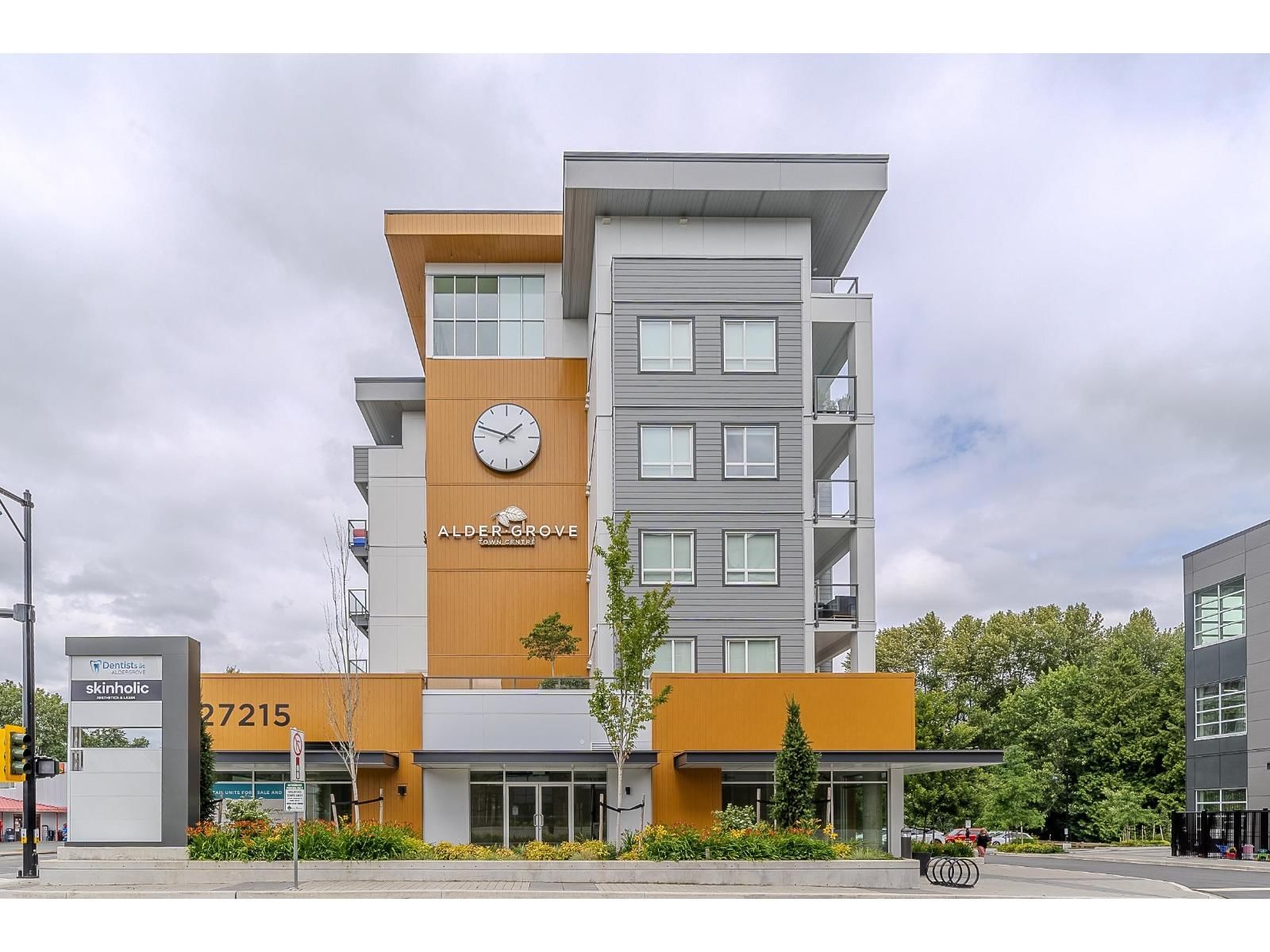 27215 ALDERGROVE TOWN CENTRE Drive, Langley, British Columbia V4W 3N7