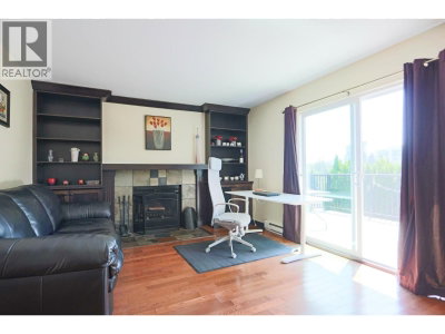 743 APPLEYARD Court | Port Moody British Columbia | Slide Image Sixteen