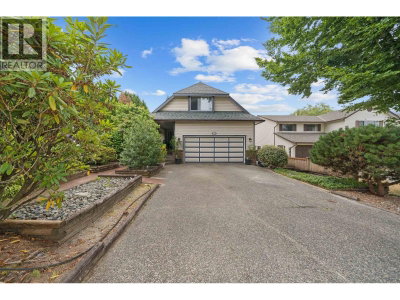 20240 121 Avenue | Maple Ridge British Columbia | Slide Image One