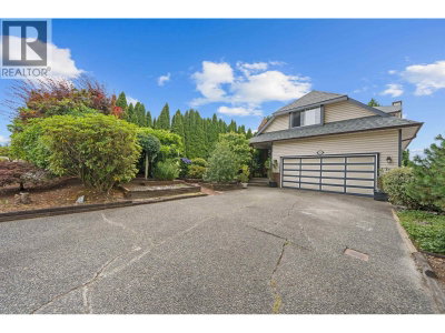 20240 121 Avenue | Maple Ridge British Columbia | Slide Image Two
