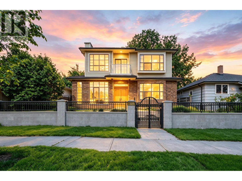 1225 HAZELTON Street Vancouver British Columbia, V5K 4H8 - 4 Bedrooms Home For Sale