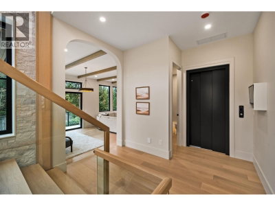 135 OAK Court | Anmore British Columbia | Slide Image Fifteen