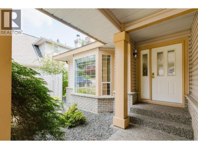 1565 BRAMBLE Lane | Coquitlam British Columbia | Slide Image Three