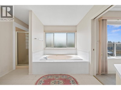 2677 FORTRESS Drive | Port Coquitlam British Columbia | Slide Image Eighteen