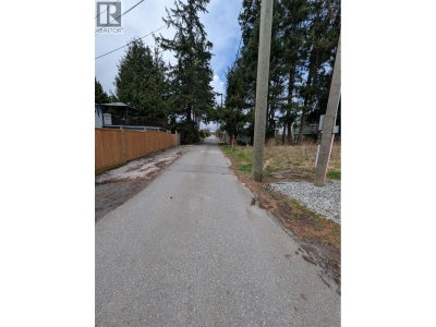 15482 SEMIAHMOO Avenue | White Rock British Columbia | Slide Image Five