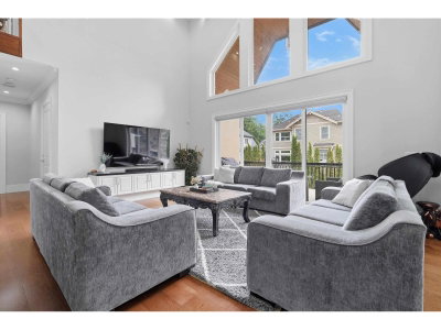 17108 4 Avenue | Surrey British Columbia | Slide Image Sixteen
