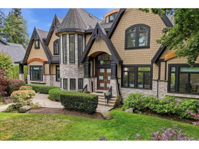 17108 4 Avenue | Surrey British Columbia | Slide Image Two
