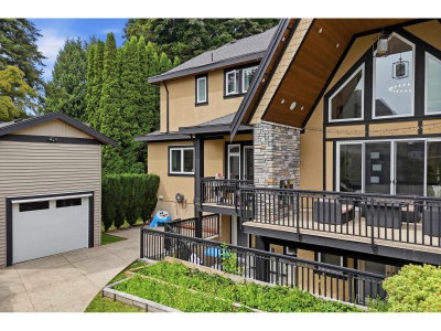 17108 4 Avenue | Surrey British Columbia | Slide Image Six