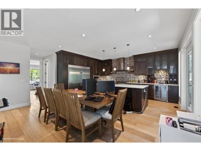 23376 124 Avenue | Maple Ridge British Columbia | Slide Image Seventeen