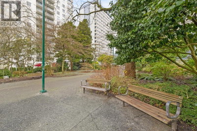 1565 BURNABY Street | Vancouver British Columbia | Slide Image Eighteen