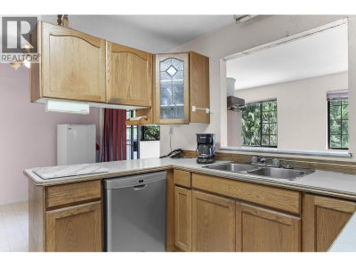 12229 FOREST Place | Maple Ridge British Columbia | Slide Image Sixteen