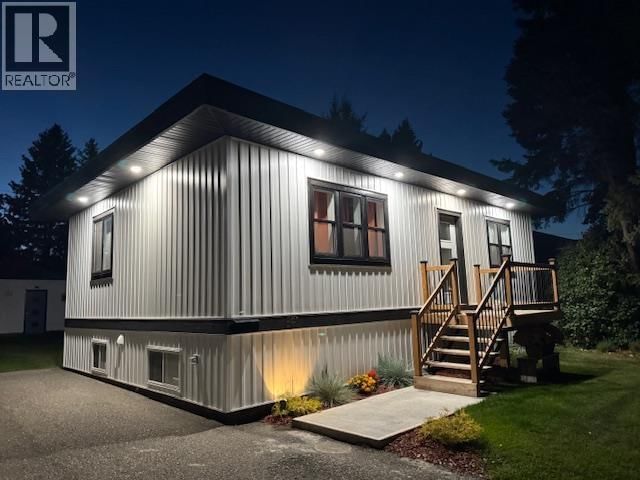 591 DOUGLAS Street Prince George British Columbia, V2M 2M5 - 4 Bedrooms Home For Sale
