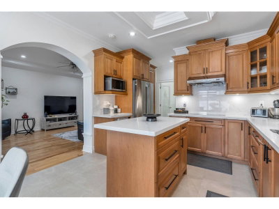 16488 104A Avenue | Surrey British Columbia | Slide Image Thirteen