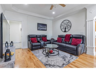 16488 104A Avenue | Surrey British Columbia | Slide Image Eighteen