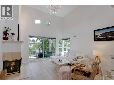 106 KINGS Road | North Vancouver British Columbia | Slide Image Three