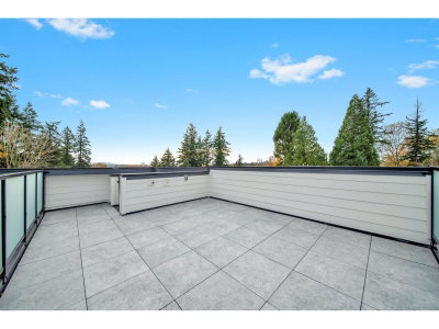 16477 20 Avenue | Surrey British Columbia | Slide Image Sixteen