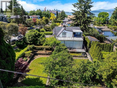 2587 YALE Street | Vancouver British Columbia | Slide Image Eight