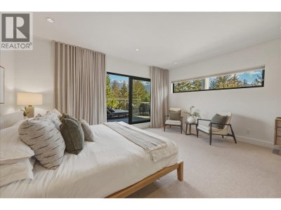 8206 MOUNTAIN VIEW Drive | Whistler British Columbia | Slide Image Nineteen