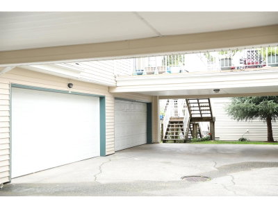 10077 156 Street | Surrey British Columbia | Slide Image Nineteen
