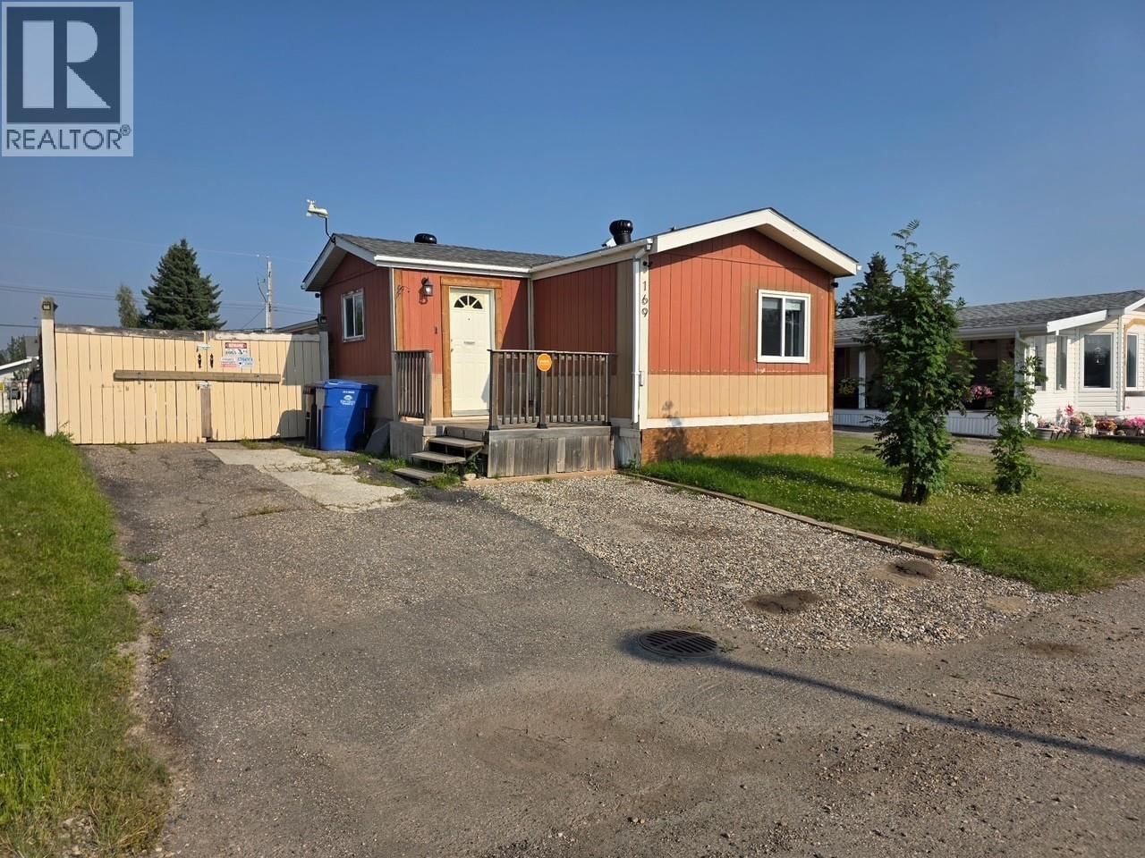 9207 82 Street, Fort St. John, British Columbia V1J 5G5