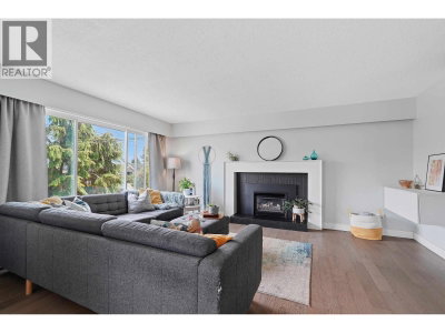 5351 CRESCENT Drive | Delta British Columbia | Slide Image Four