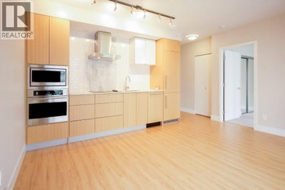 159 2ND Avenue | Vancouver British Columbia | Slide Image Two