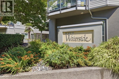2250 MARINE Drive | Vancouver British Columbia | Slide Image Three
