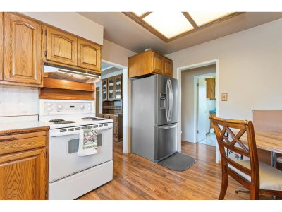 46439 STRATHCONA Road | Chilliwack British Columbia | Slide Image Twelve