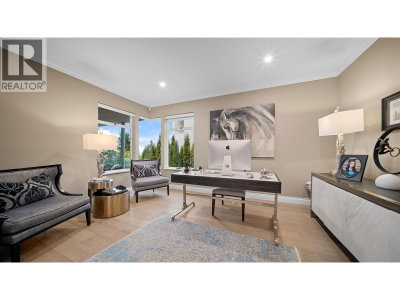 1439 CHIPPENDALE Road | West Vancouver British Columbia | Slide Image Eighteen