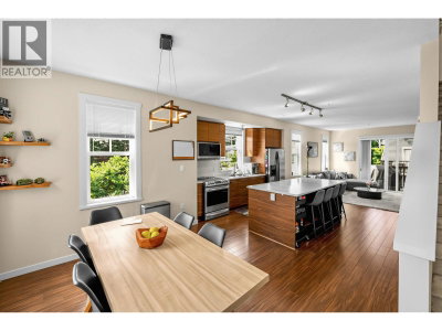 2495 DAVIES Avenue | Port Coquitlam British Columbia | Slide Image Three