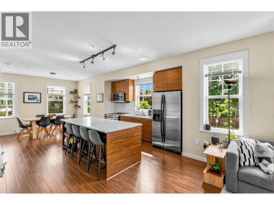 2495 DAVIES Avenue | Port Coquitlam British Columbia | Slide Image Seven