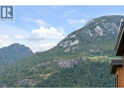 39767 GOVERNMENT Road | Squamish British Columbia | Slide Image Eleven