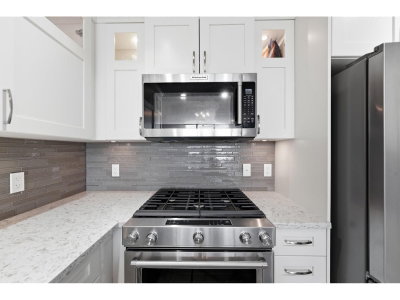 2180 GLADWIN Road | Abbotsford British Columbia | Slide Image Eleven