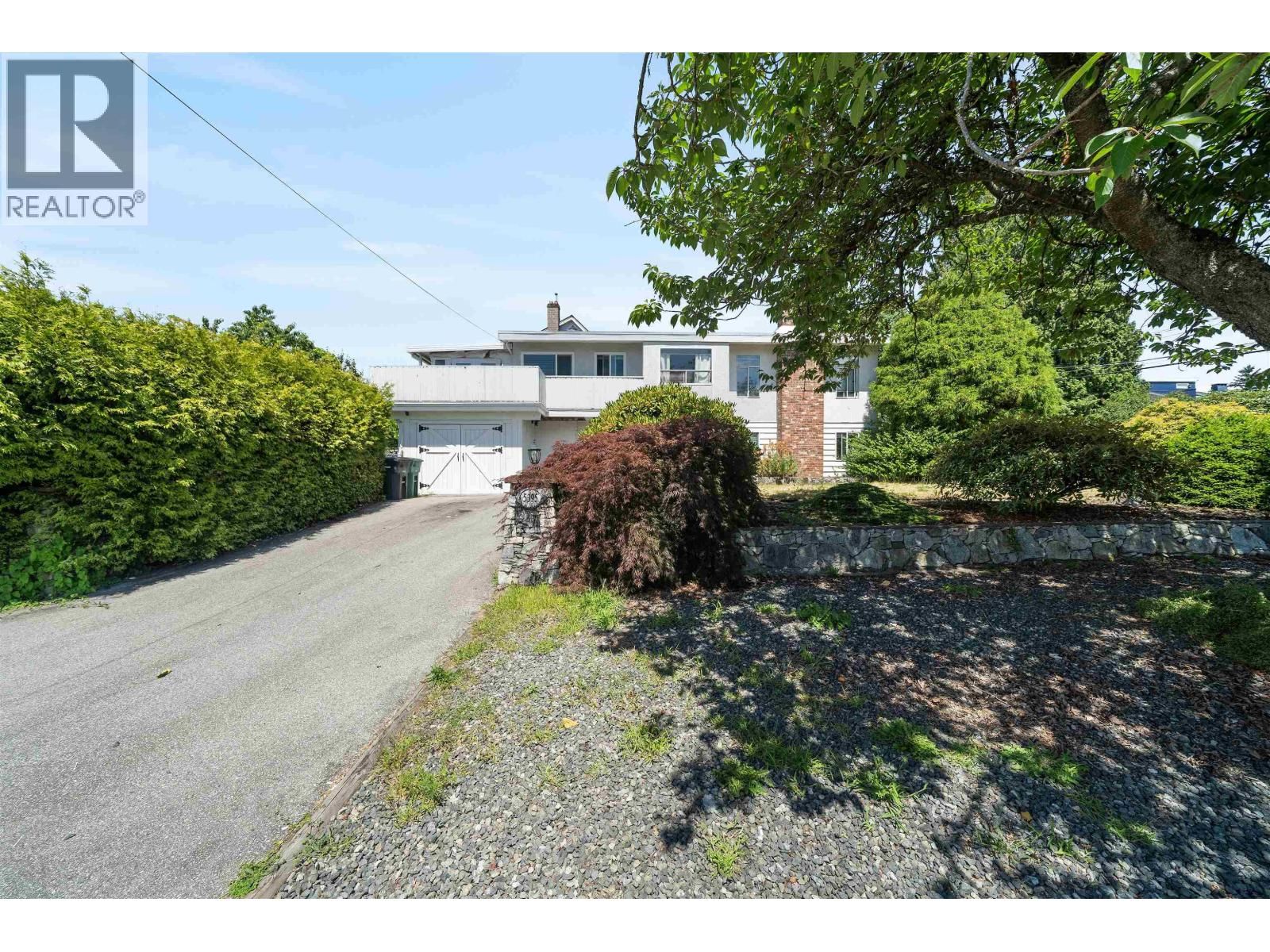 5395 GEORGIA Street, Burnaby, British Columbia V5B 1V3