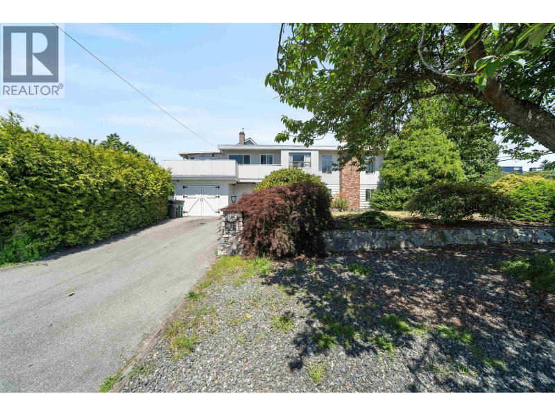 5395 GEORGIA Street Burnaby British Columbia, V5B 1V3 - 8 Bedrooms Home For Sale
