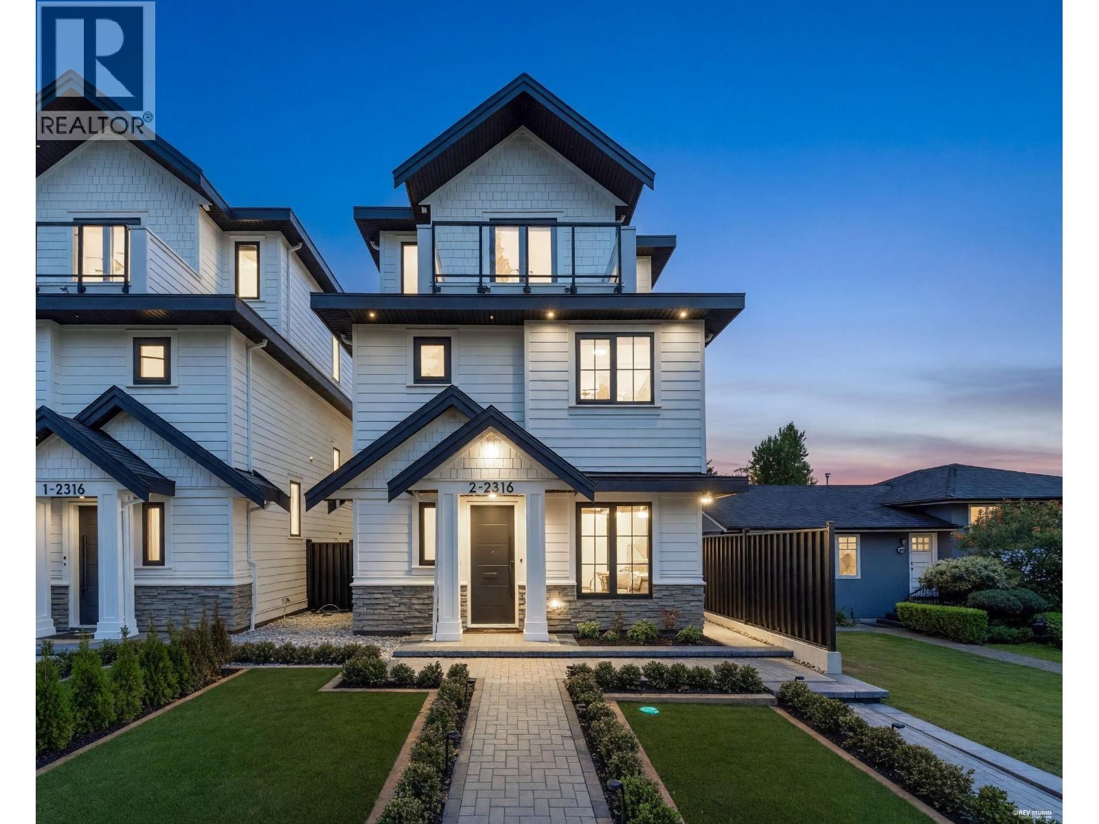 2316 CLIFF Avenue, Burnaby, British Columbia V5A 2L2