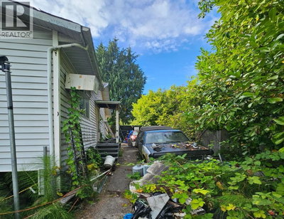 712 GAUTHIER Avenue | Coquitlam British Columbia | Slide Image Four
