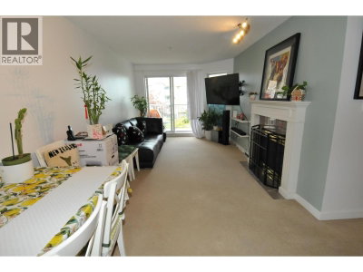 5888 DOVER Crescent | Richmond British Columbia | Slide Image Eight