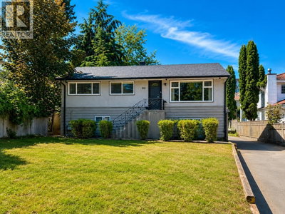 910 ROBINSON Street | Coquitlam British Columbia | Slide Image Twenty-two