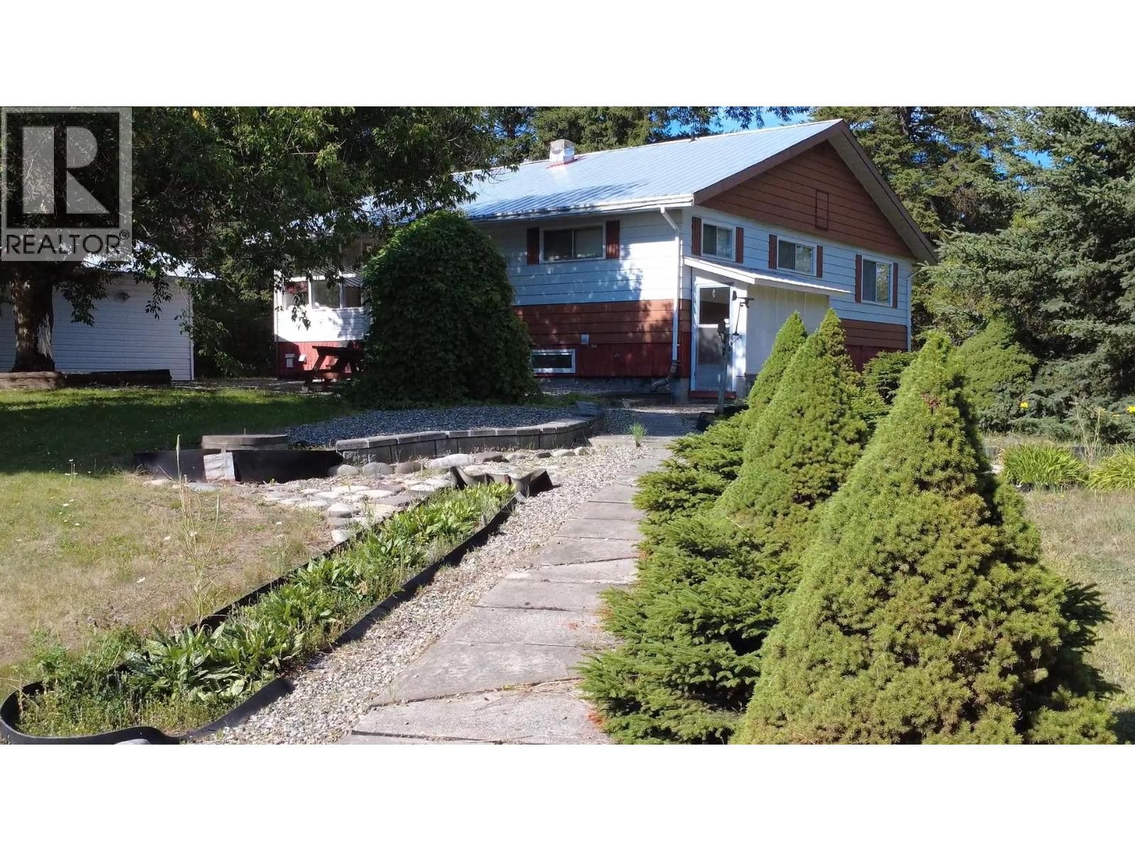 4817 WHITE Road, Quesnel, British Columbia V2J 6L4