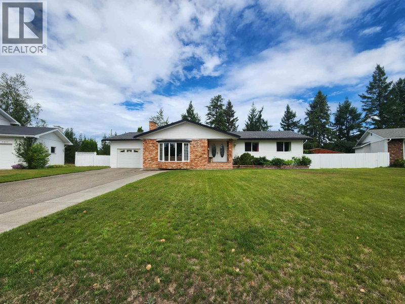 232 KING Drive Prince George British Columbia, V2M 4V4 - 4 Bedrooms Home For Sale