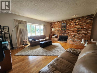 232 KING Drive | Prince George British Columbia | Slide Image Four