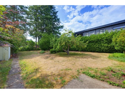 1175 STEVENS Street | White Rock British Columbia | Slide Image Thirty-five