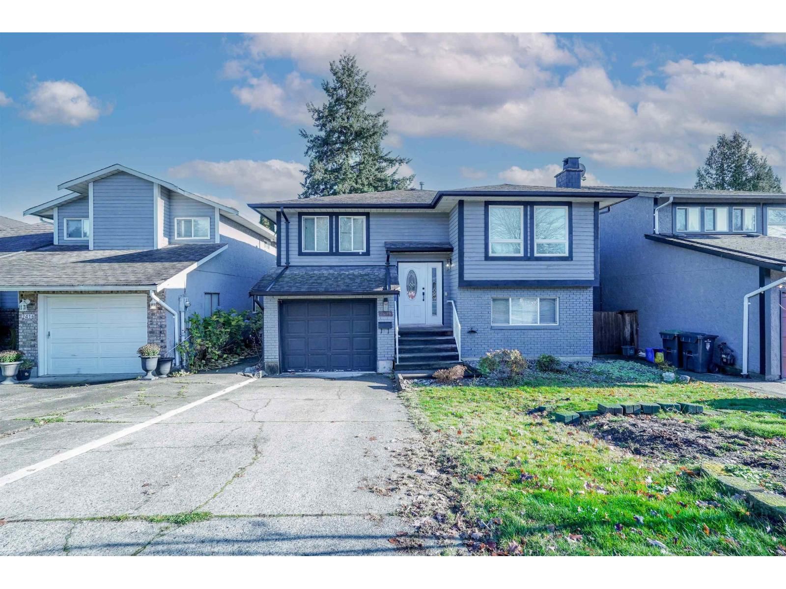 2418 WAYBURNE Crescent, Langley, British Columbia V2Y 1B7
