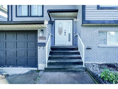 2418 WAYBURNE Crescent | Langley British Columbia | Slide Image Three