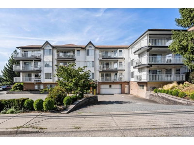 33535 KING Road | Abbotsford British Columbia | Slide Image Two