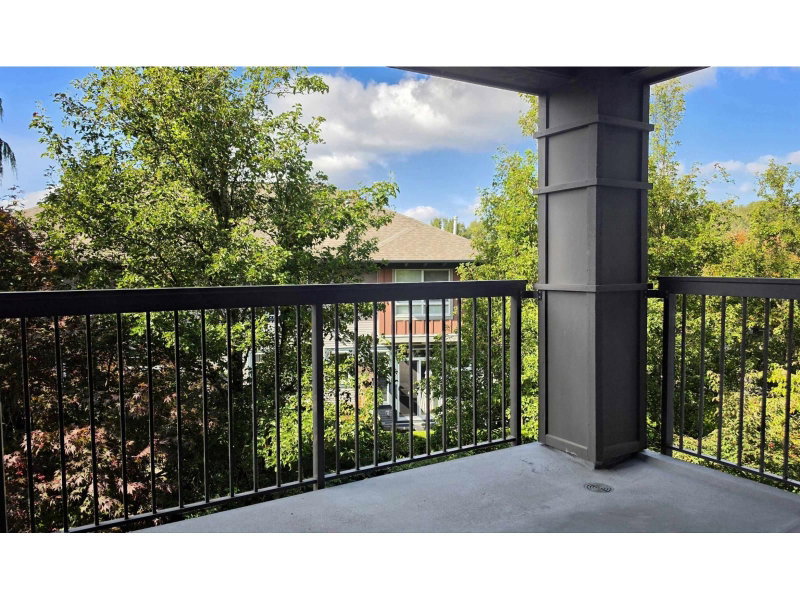 6815 188 Street Surrey British Columbia, V4N 0Z8 - 2 Bedrooms Condo For Sale