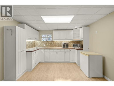 7776 DAVIES Street | Burnaby British Columbia | Slide Image Seventeen