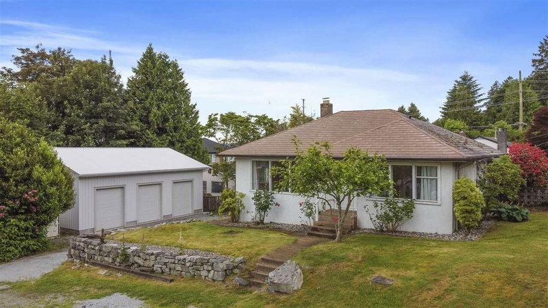 7489 MAPLE Street Mission British Columbia, V2V 3N8 - 4 Bedrooms Home For Sale