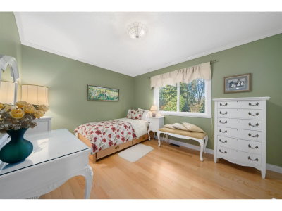 31553 BROOKSIDE Avenue | Abbotsford British Columbia | Slide Image Twenty-four